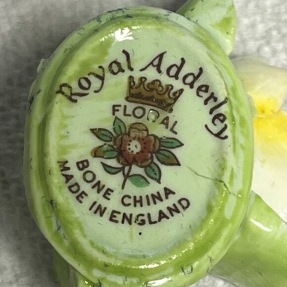 VTG ONE Adderley Floral Bone China Place-Name Card Holder Yellow England 1.5" - Picture 7 of 14